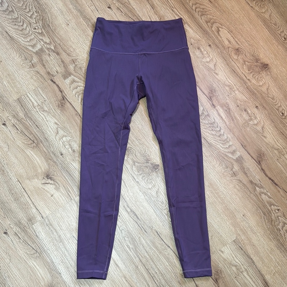 Lululemon Wunder Train high-rise ribbed 28” size 6
